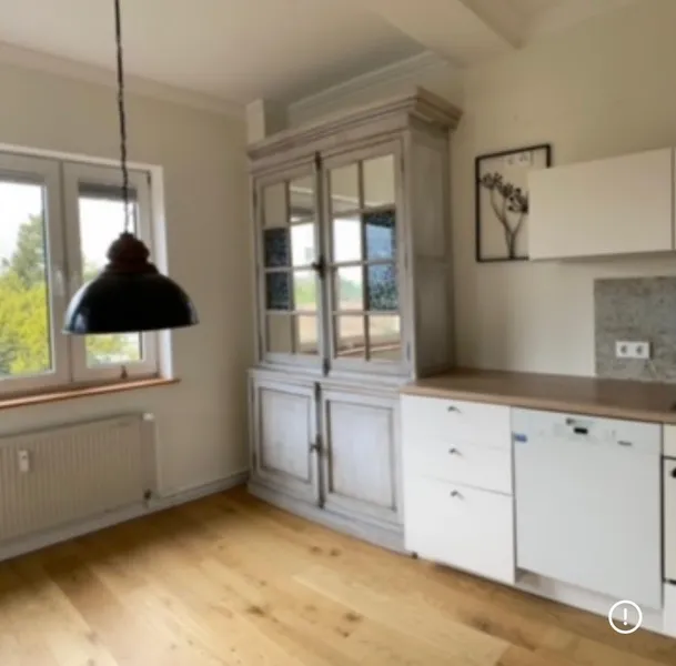 Erstbezug nach Kernsanierung! Helle 3-Zimmer-Wohnung mit Balkon, Aufzug und wunderschönem Blick — photo 1